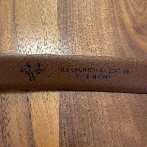 Men’s Warehouse Red Full Grain Italian Leather Size 38” - Picture 2 of 6